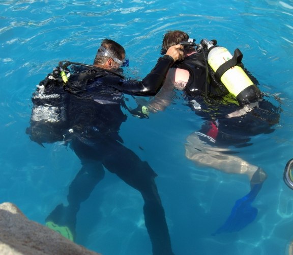 Baptême de plongée en piscine