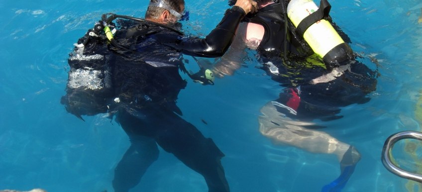 Baptême de plongée en piscine