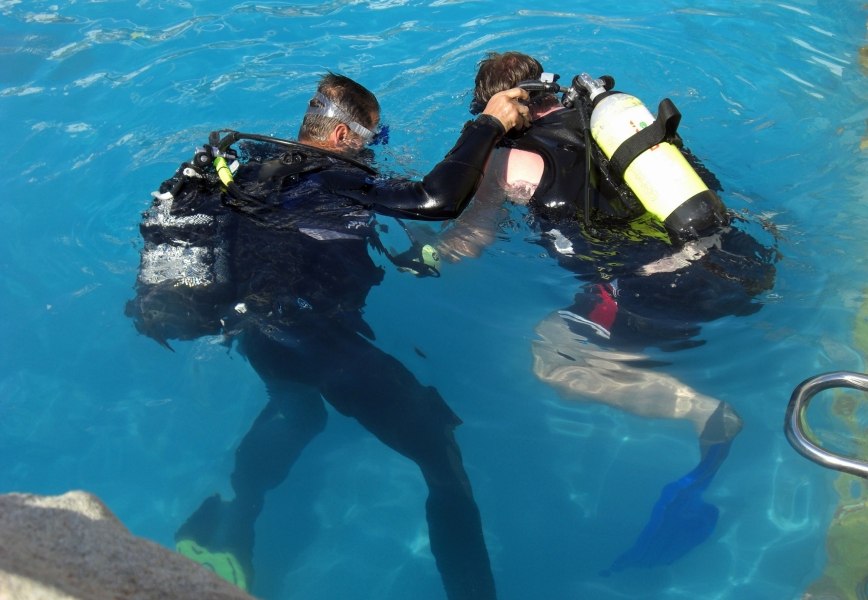 Baptême de plongée en piscine