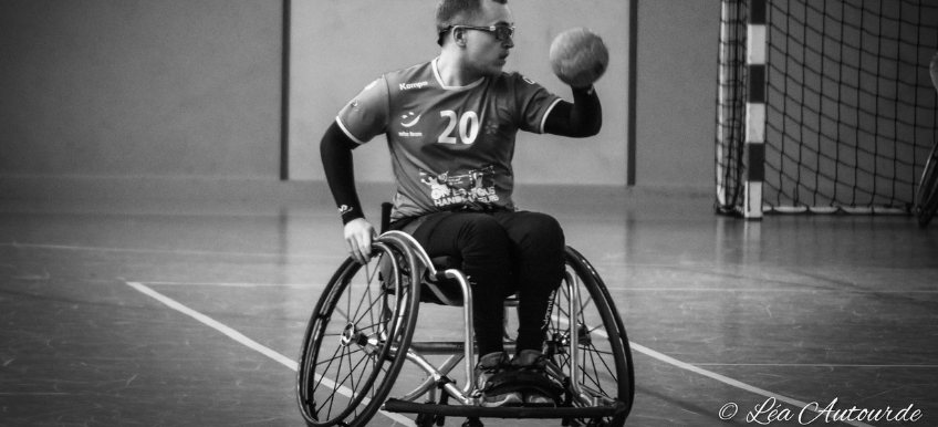 HandFauteuil03_tuile