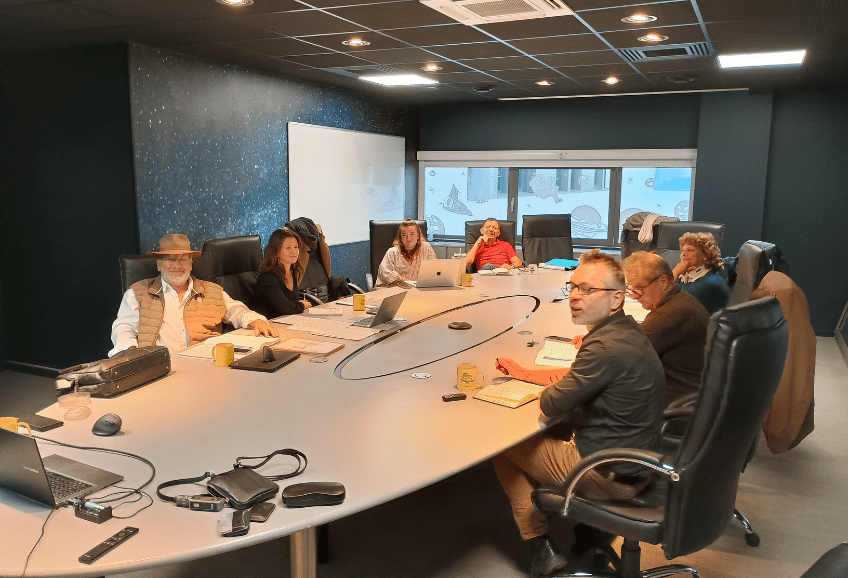 Membres de l'ATUAH lors d'une session avec cohésion international